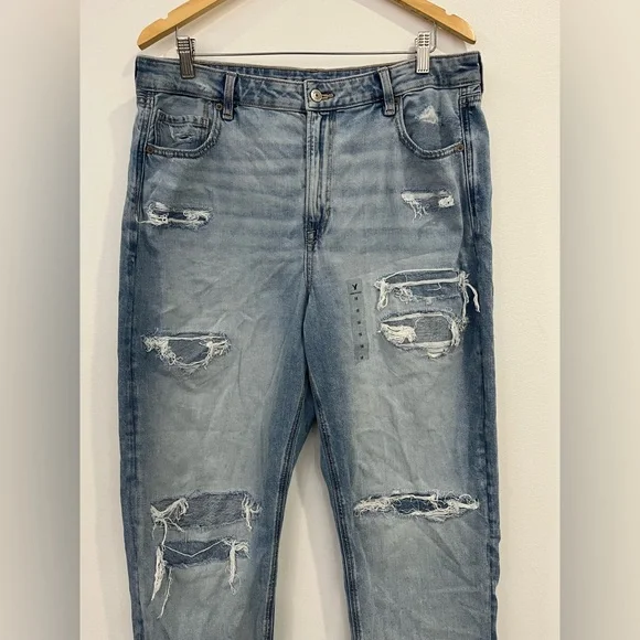 American Eagle Mom Straight Distressed Jeans 16 - Picture 2 of 10